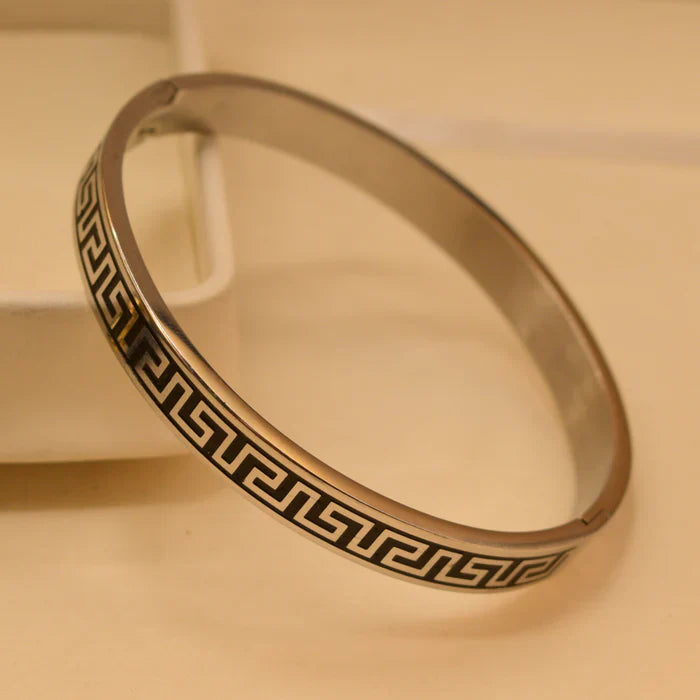 Luxury Fancy Stainless Steel Versace Bangle for Girls/Women